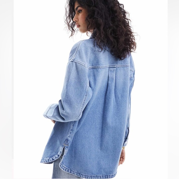 STRADIVARIUS Oversized Jean Jacket Overshirt Denim Button Down XS - Picture 4 of 9